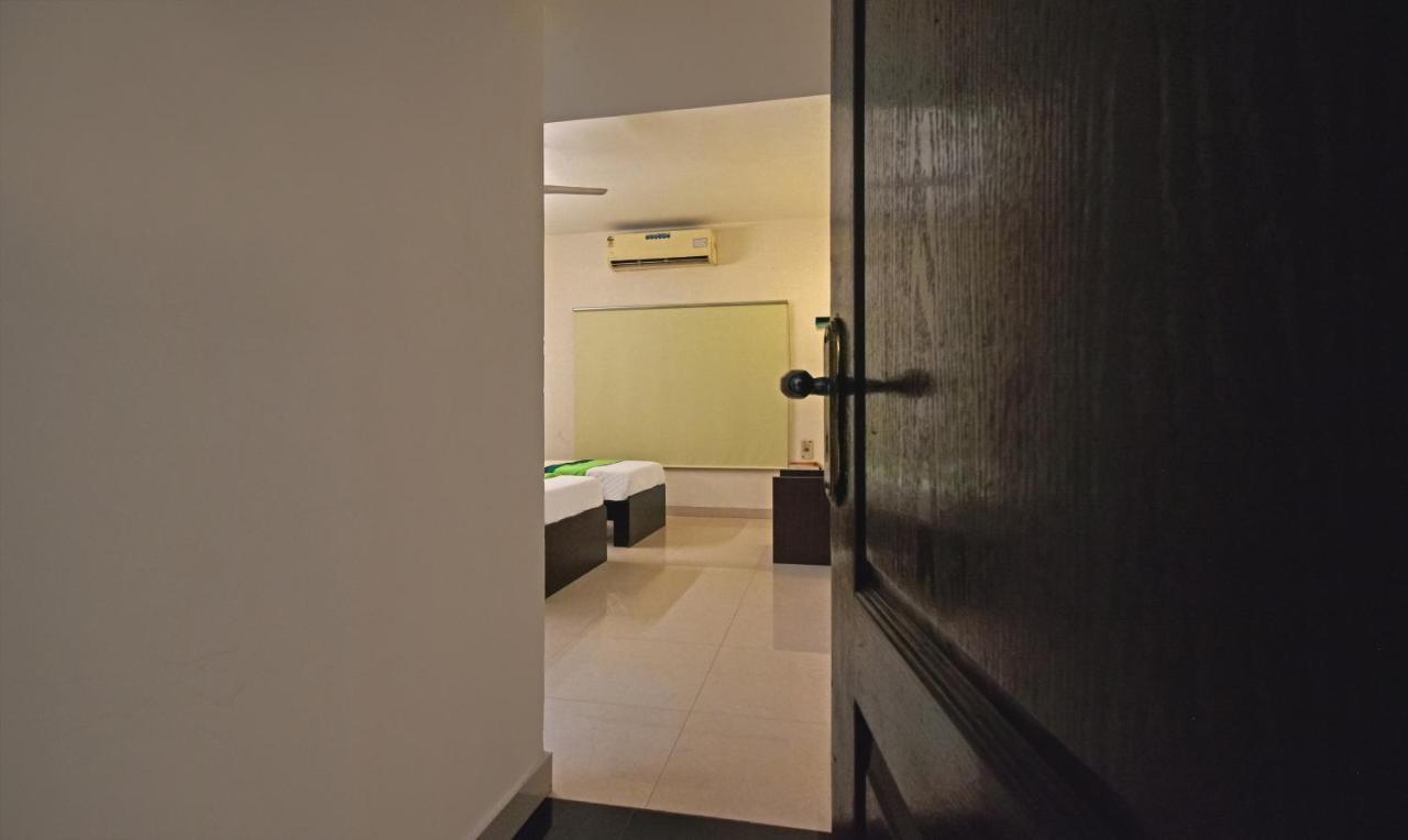 Treebo Samhaar Residency Thoraipakkam Hotel Ченай Екстериор снимка